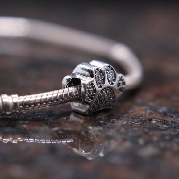 Sparkling Paw Dog Print Bracelet Charm - S925 Sterling Silver Fits Pandora - Picture 2 of 6